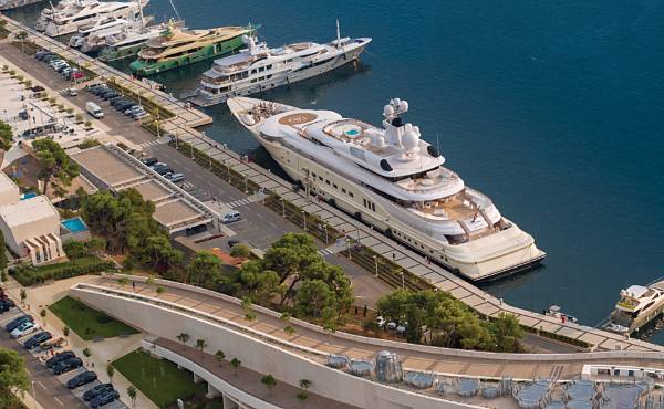 D-Marin Mandalina in Šibenik is the only marina in Croatia designed for superyachts. Vessels up to 70m/230ft can be accommodated